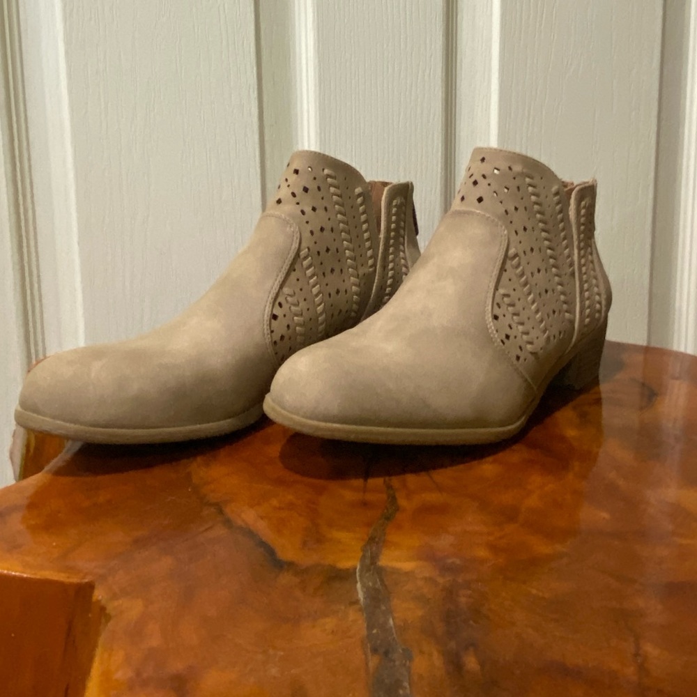 Indigo rd. Booties